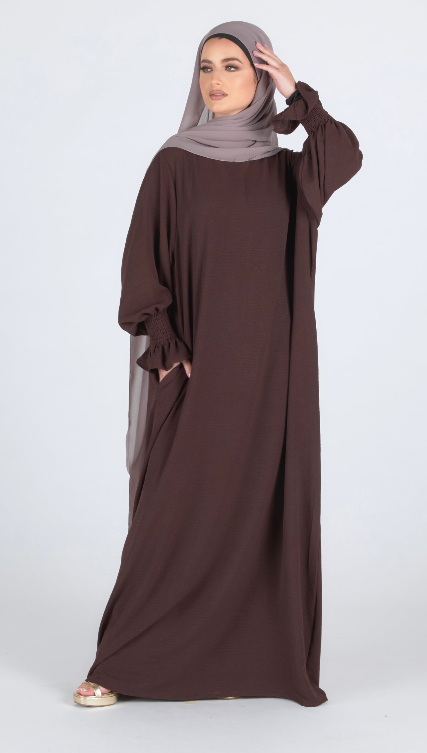 Closed Frill Sleeve Abaya - Walnut