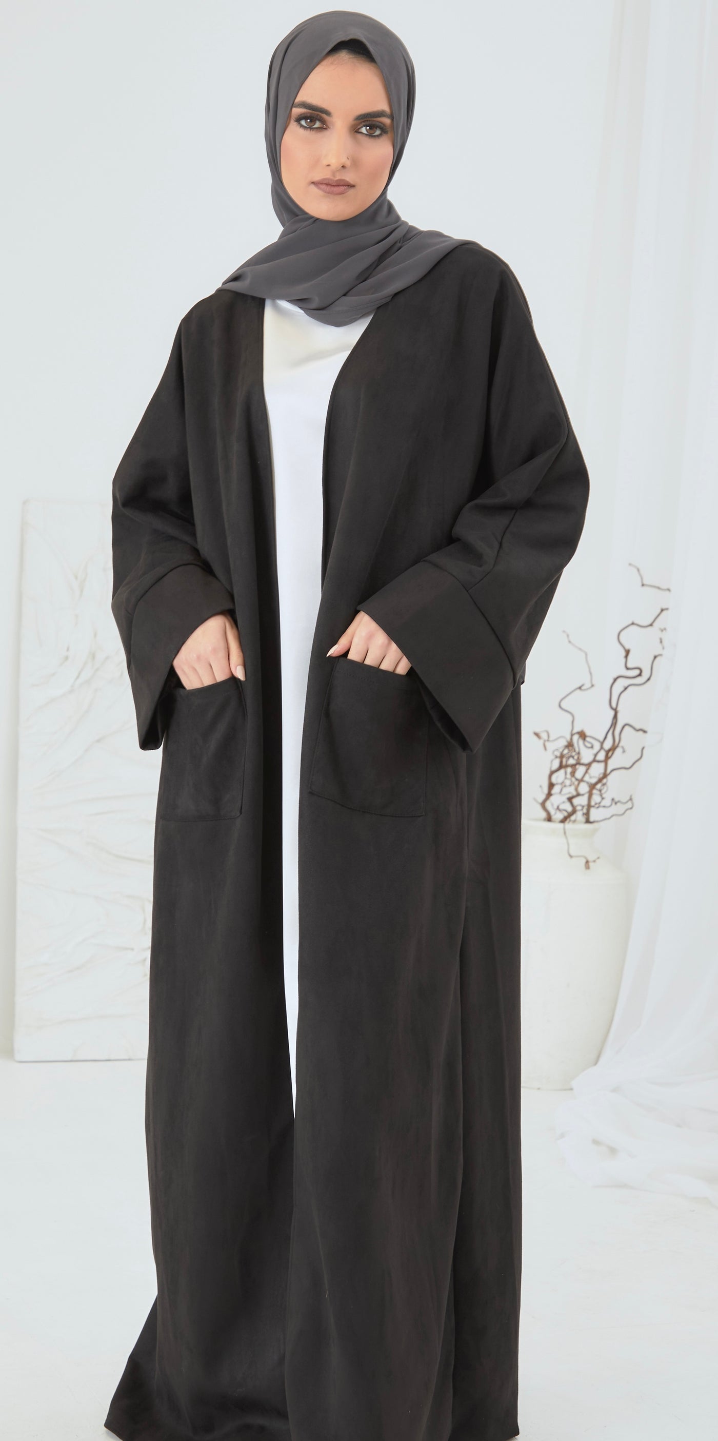 WINTER BLACK ABAYA