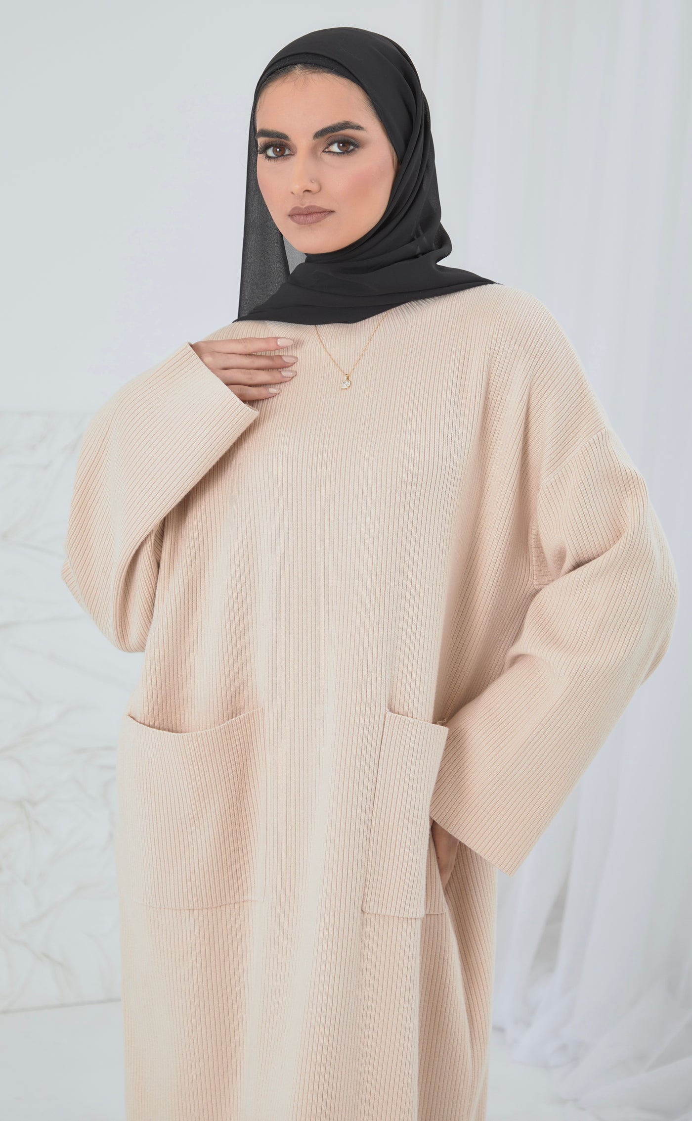 MODEST JUMPER NUDE DRESS